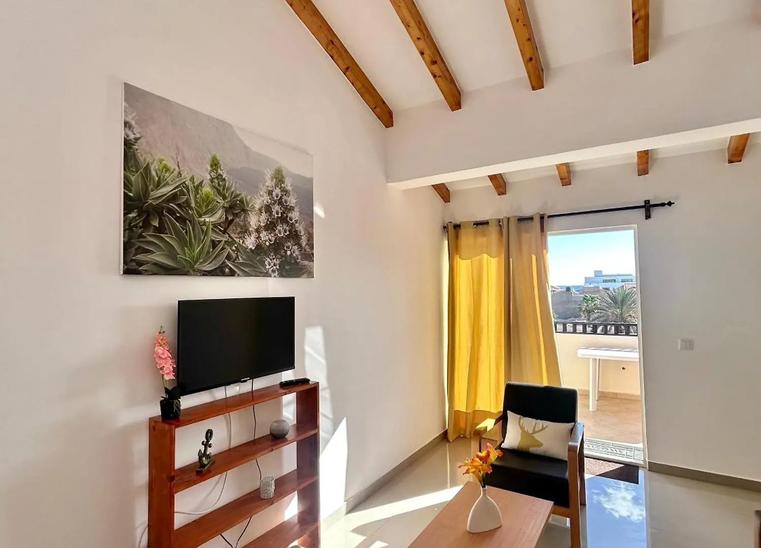 Casa Maria Apartments  Santa Maria